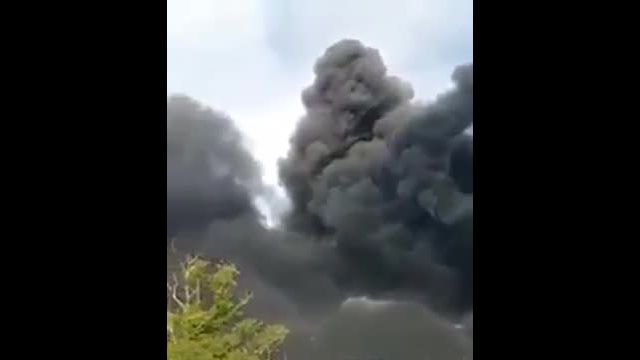 L’entrepôt allopneus à Valence en feu