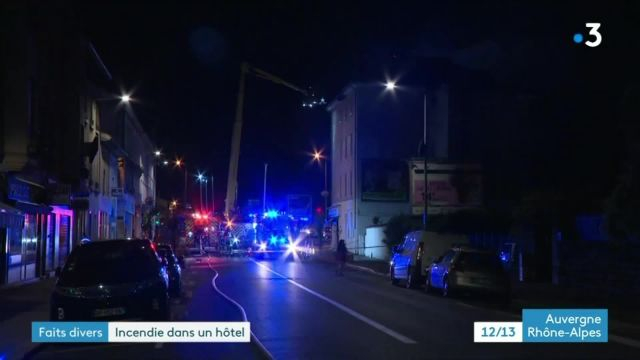 12/13 - F3 Auvergne-Rhöne-Alpes - 06-05-2021