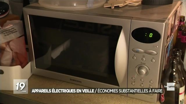 19h30 - RTBF La Une - 22-11-2021 - Le Scan