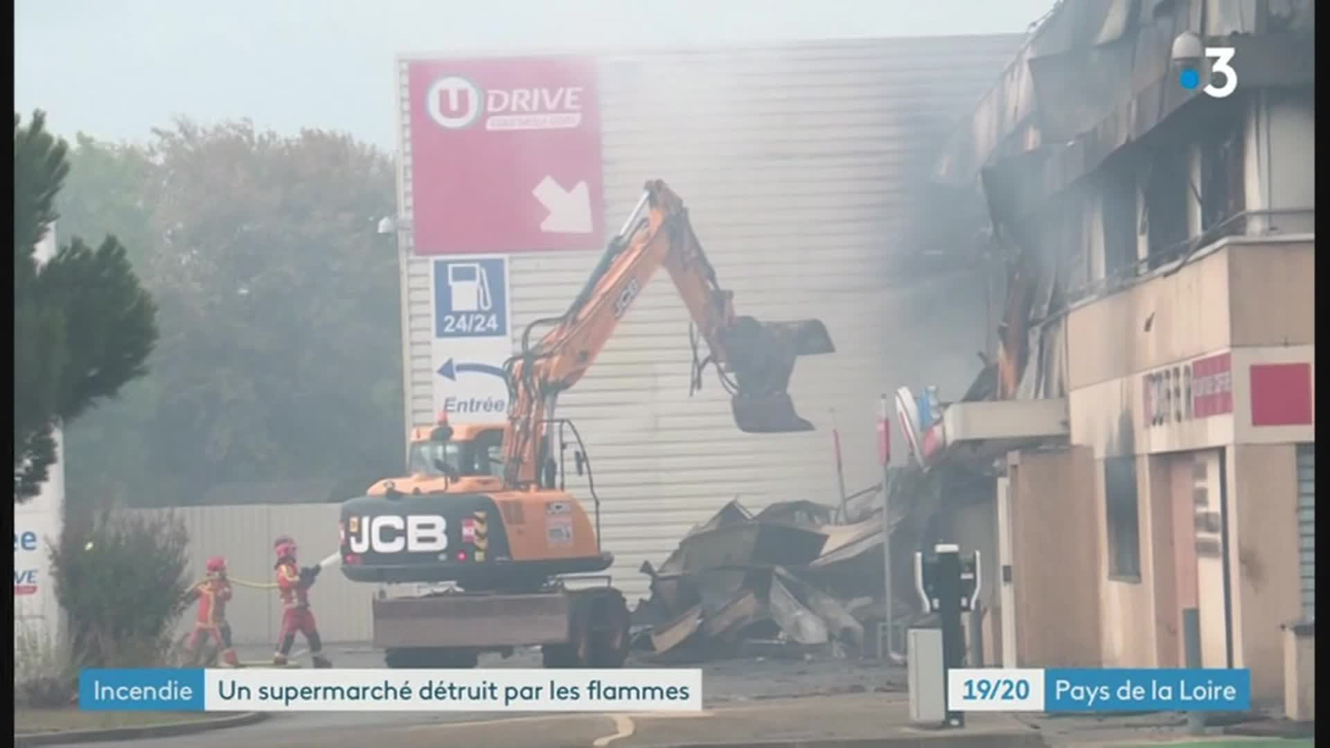 19/20 - F3 Pays-de-la-Loire - 08-09-2022 , Incendie