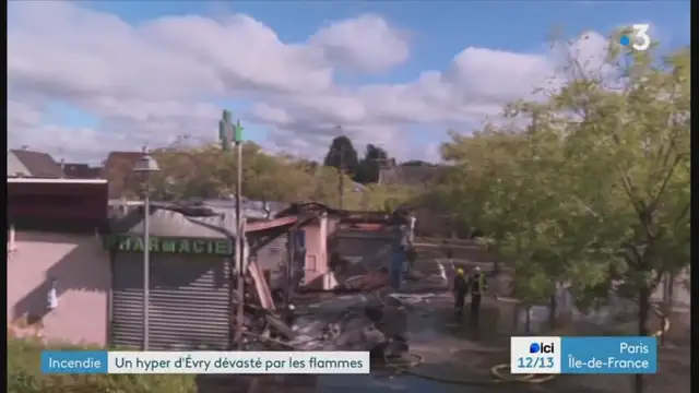 12/13 - F3 Paris ile de France - 13-09-2024 , Incendie